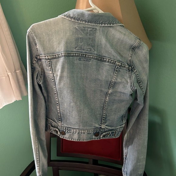 Cropped A&F Jean Jacket - Picture 2 of 2